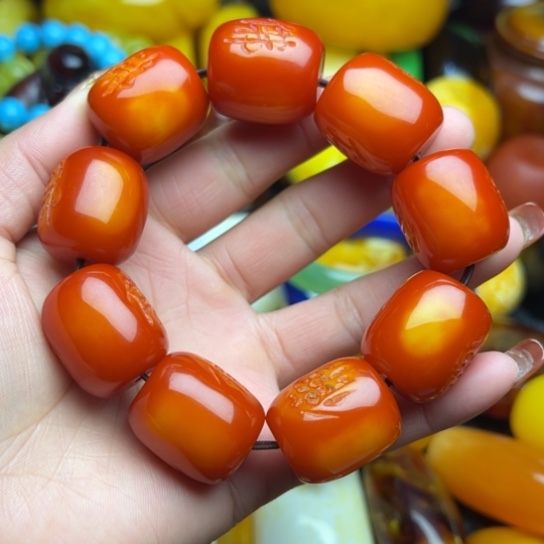 琥珀手串未镶嵌蜜蜡