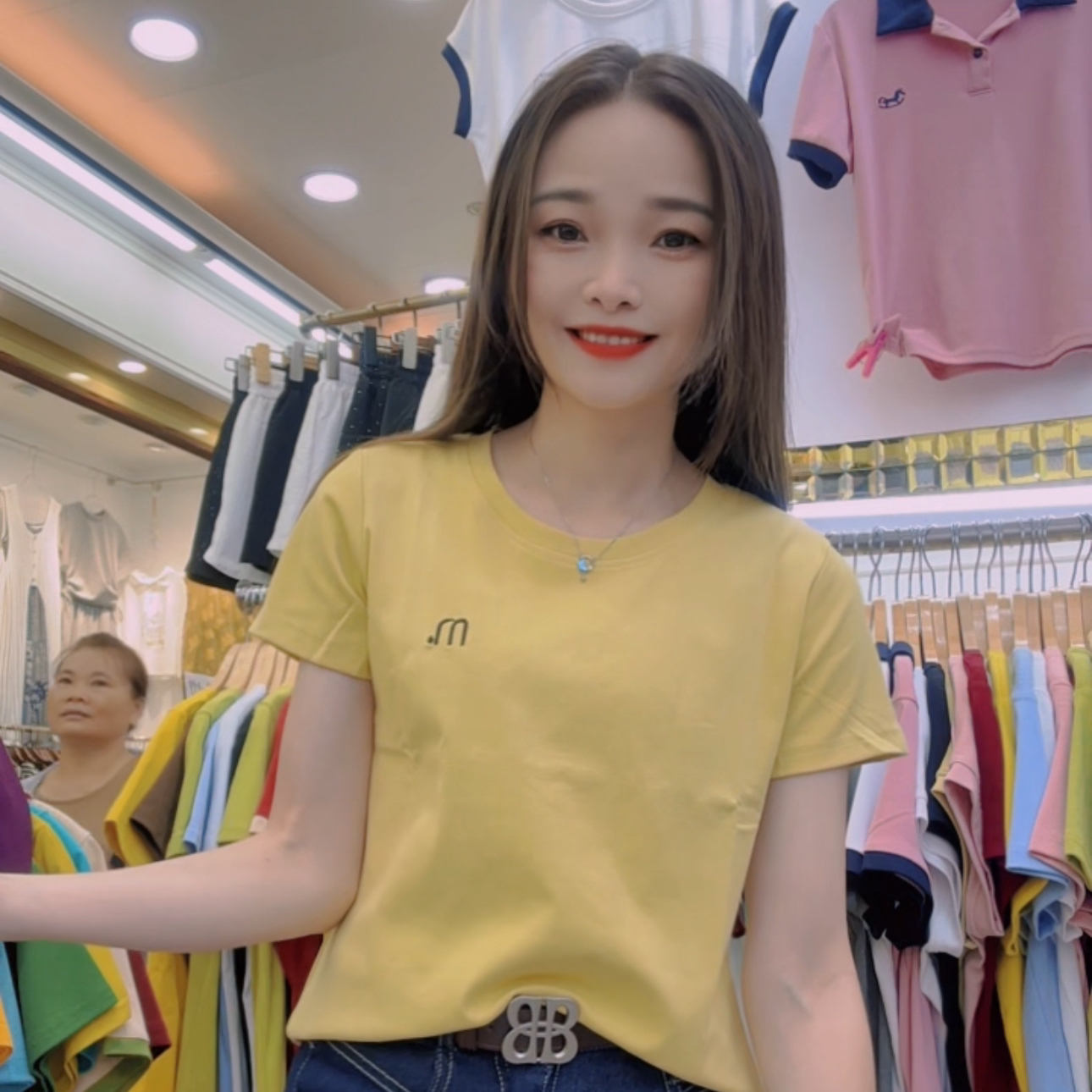 新款字绣图M螺纹棉上衣好穿百搭