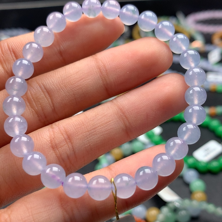 翡翠手镯未镶嵌卡