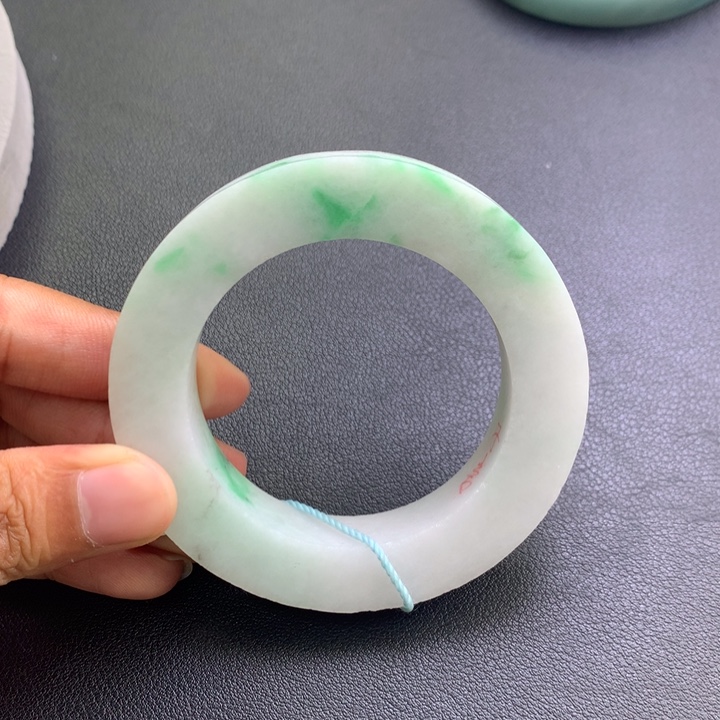 定制翡翠翡翠手镯未镶嵌