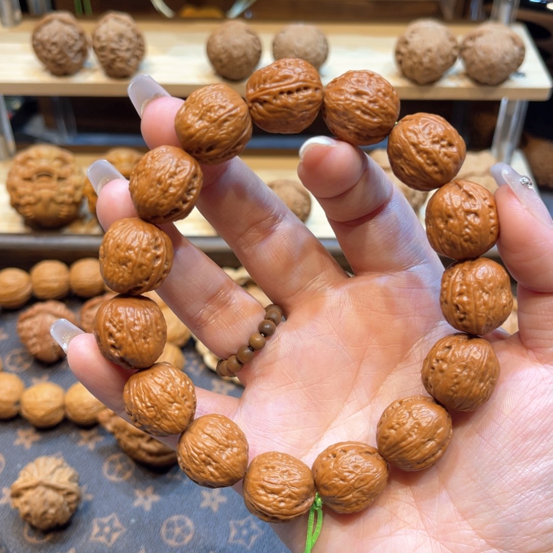 文玩核桃把件双面蟾手串