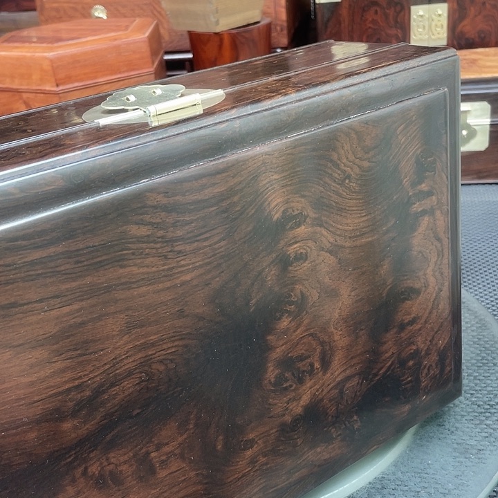 木33。23.5。11紫光谭证件盒