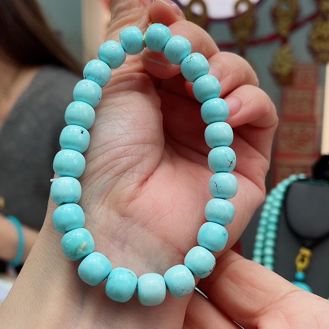 绿松石颈饰未镶嵌