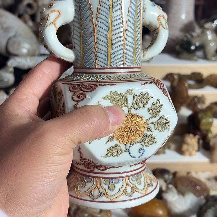 登***遠陶摆件瓷器等艺术作品多次