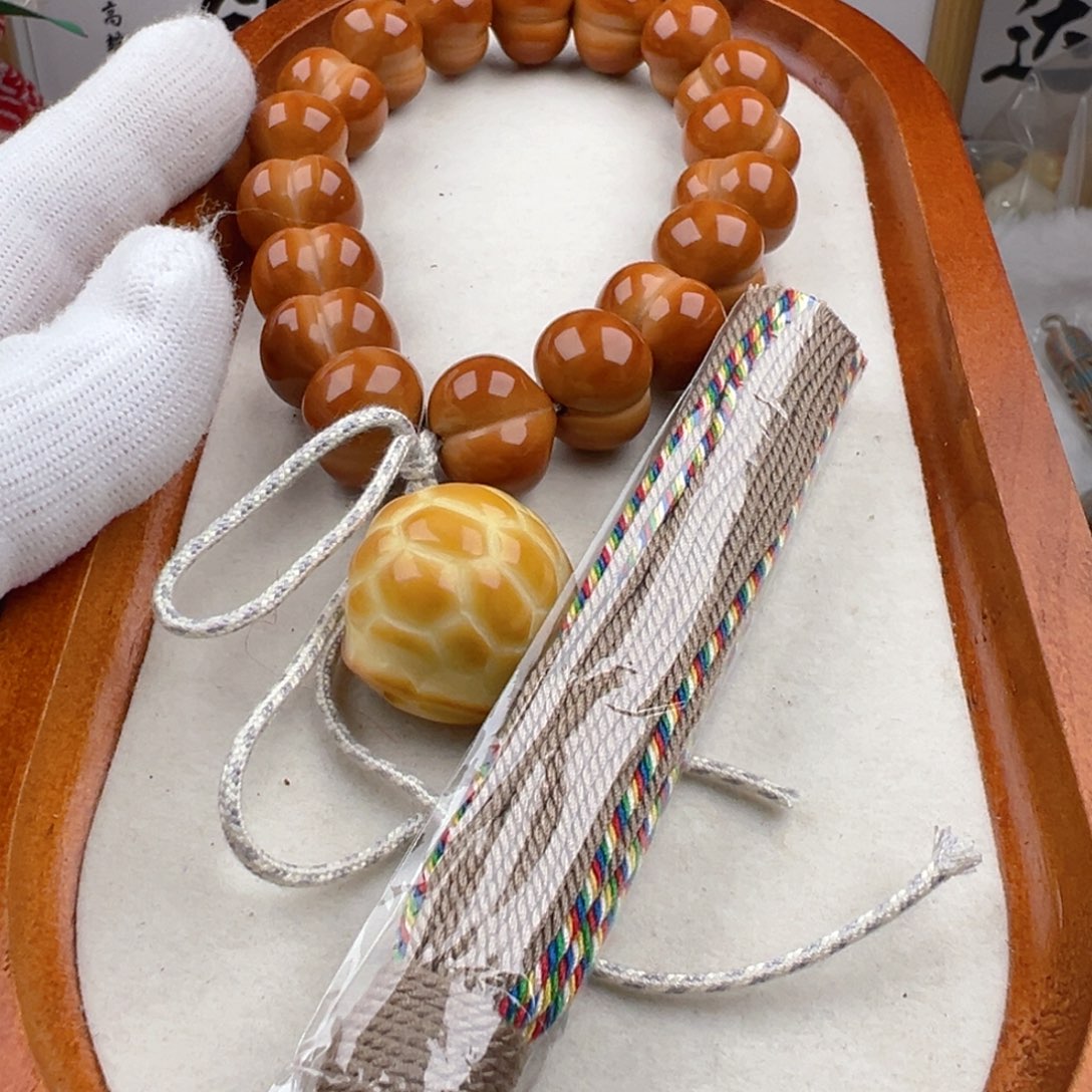 小***儿猴头核桃手串大屁桃