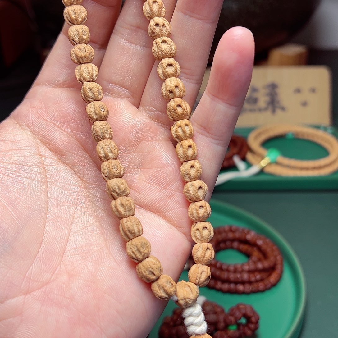 柏香籽/百香籽吊坠167.7