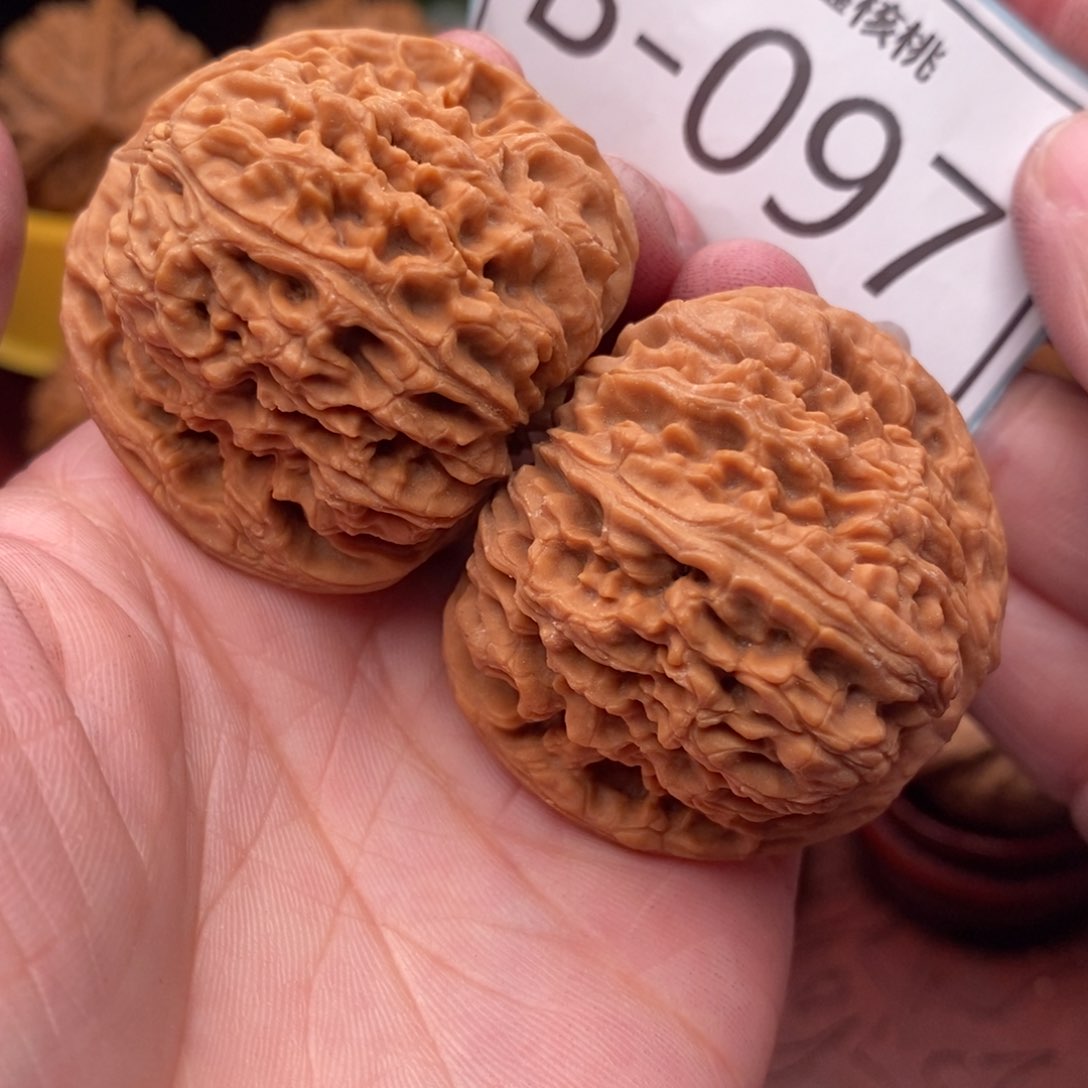 文玩核桃把件南疆42