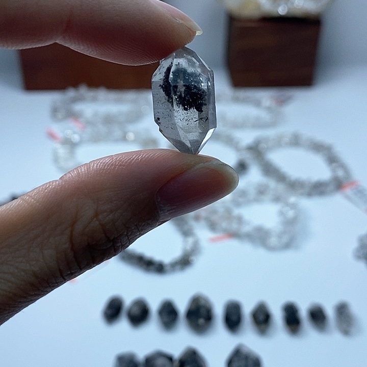 水晶颈饰未镶嵌糖心