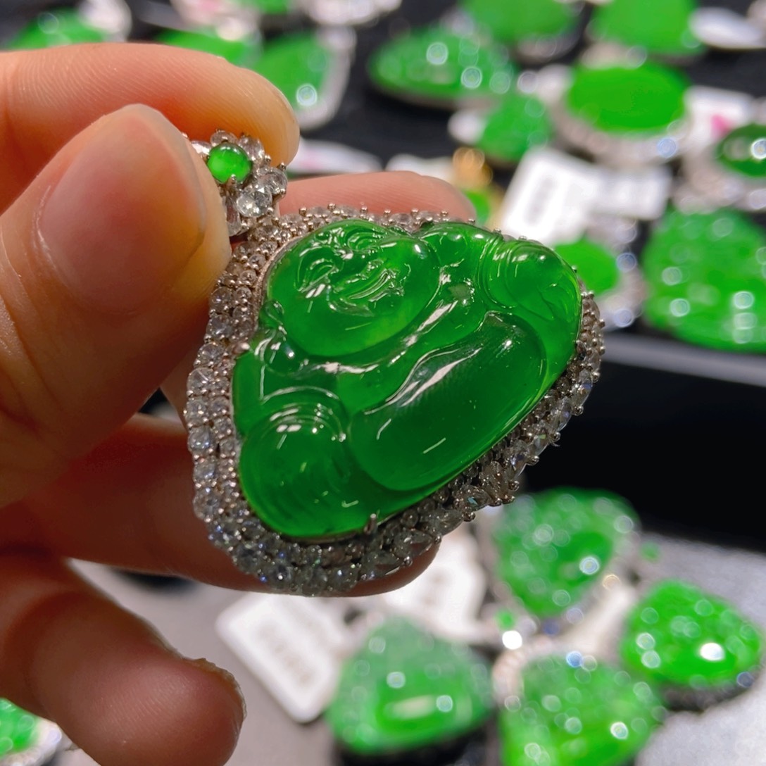 翡翠吊坠(不含链)未镶嵌