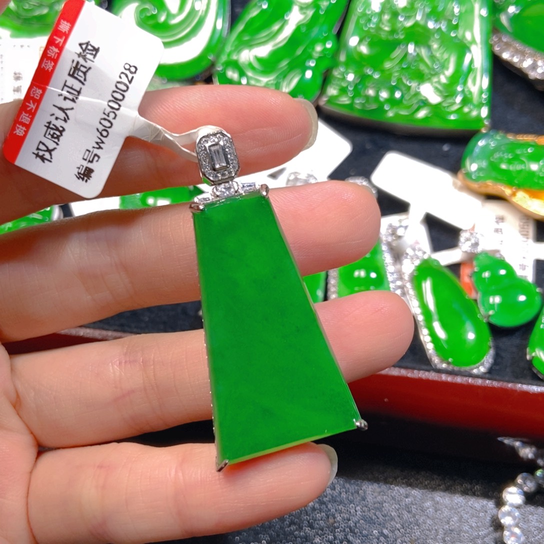 翡翠银S925镶嵌吊坠(不含链)