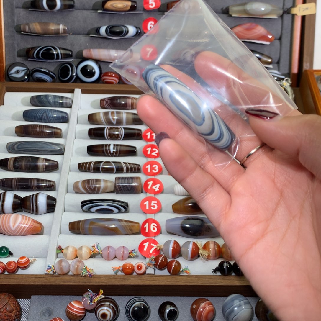 玛瑙/玉髓颈饰未镶嵌伐*