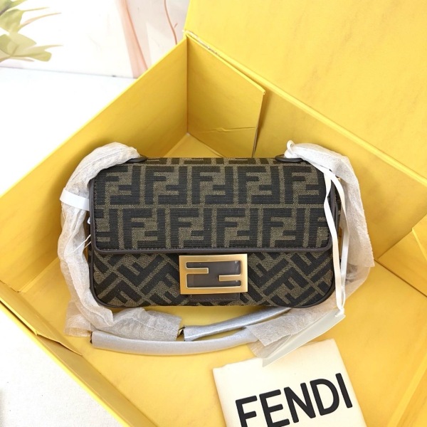 包包/芬迪/未使用/250131QR0009