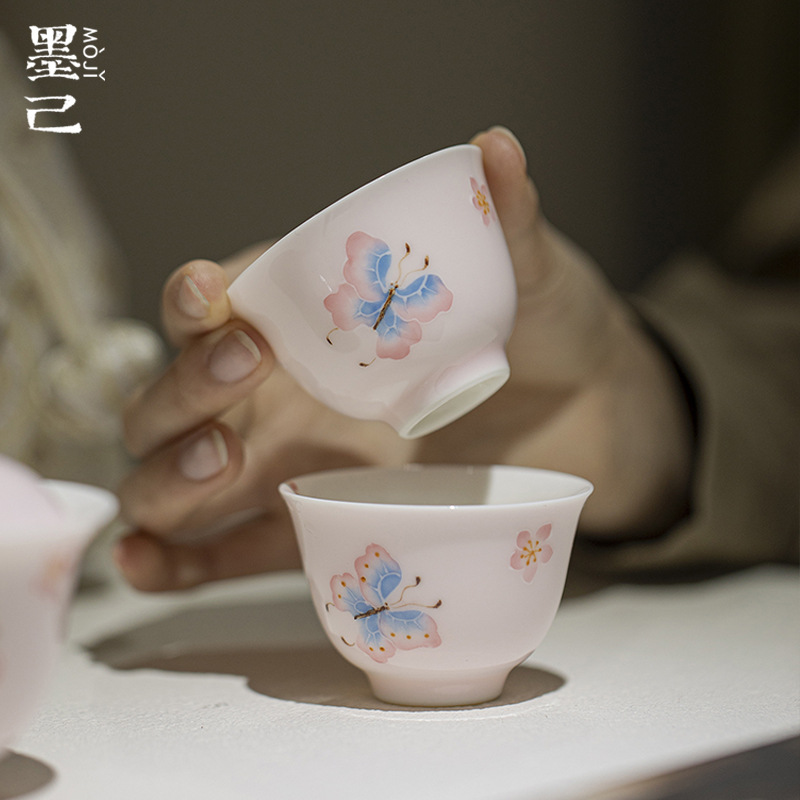 当代 墨己杏粉有田烧蝶恋花蝴蝶品茗杯功夫茶具家用陶瓷茶杯单杯