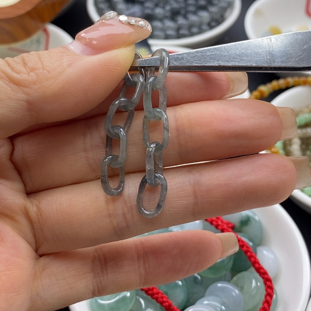 翡翠颈饰未镶嵌200一串可挑