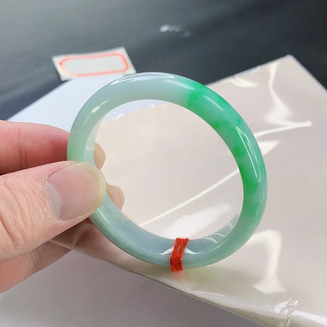 翡翠手镯未镶嵌041缅甸天然翡翠A货