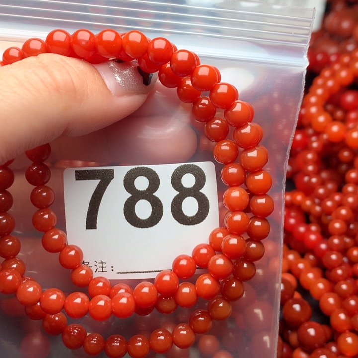 未镶嵌南红玛瑙手链满****红