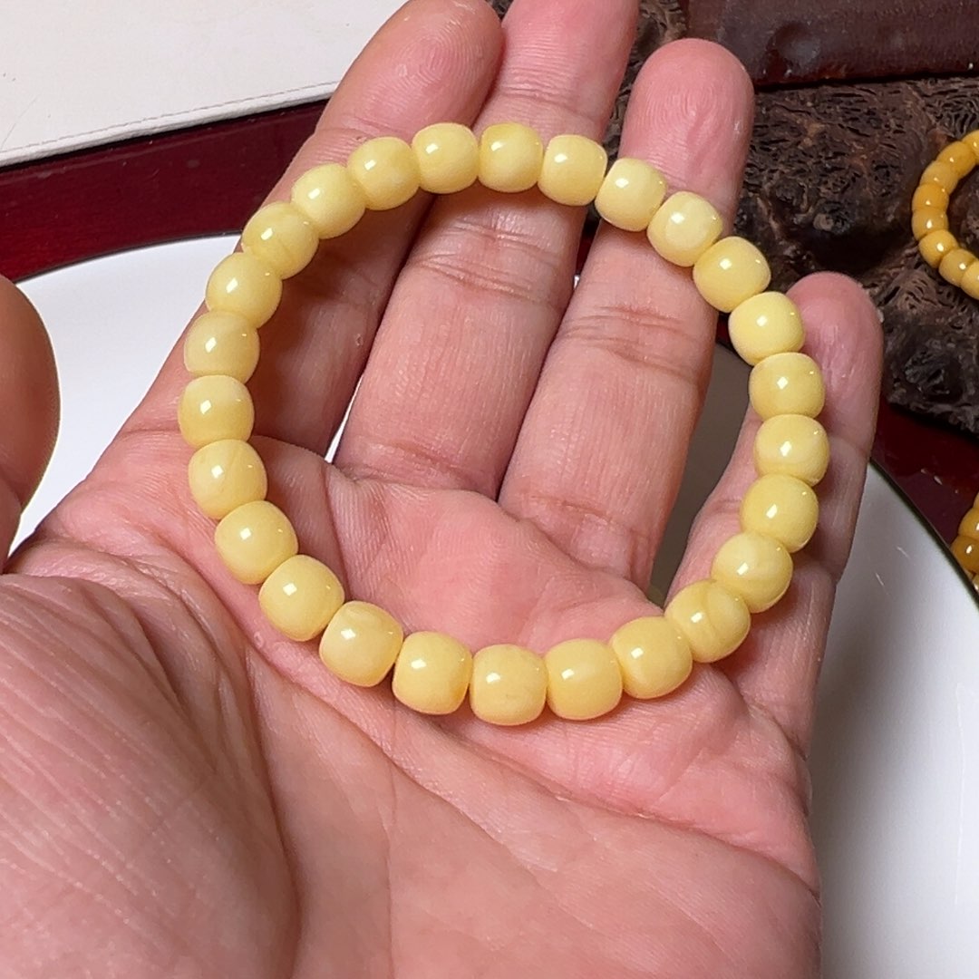 未镶嵌琥珀手链8*7.5手串
