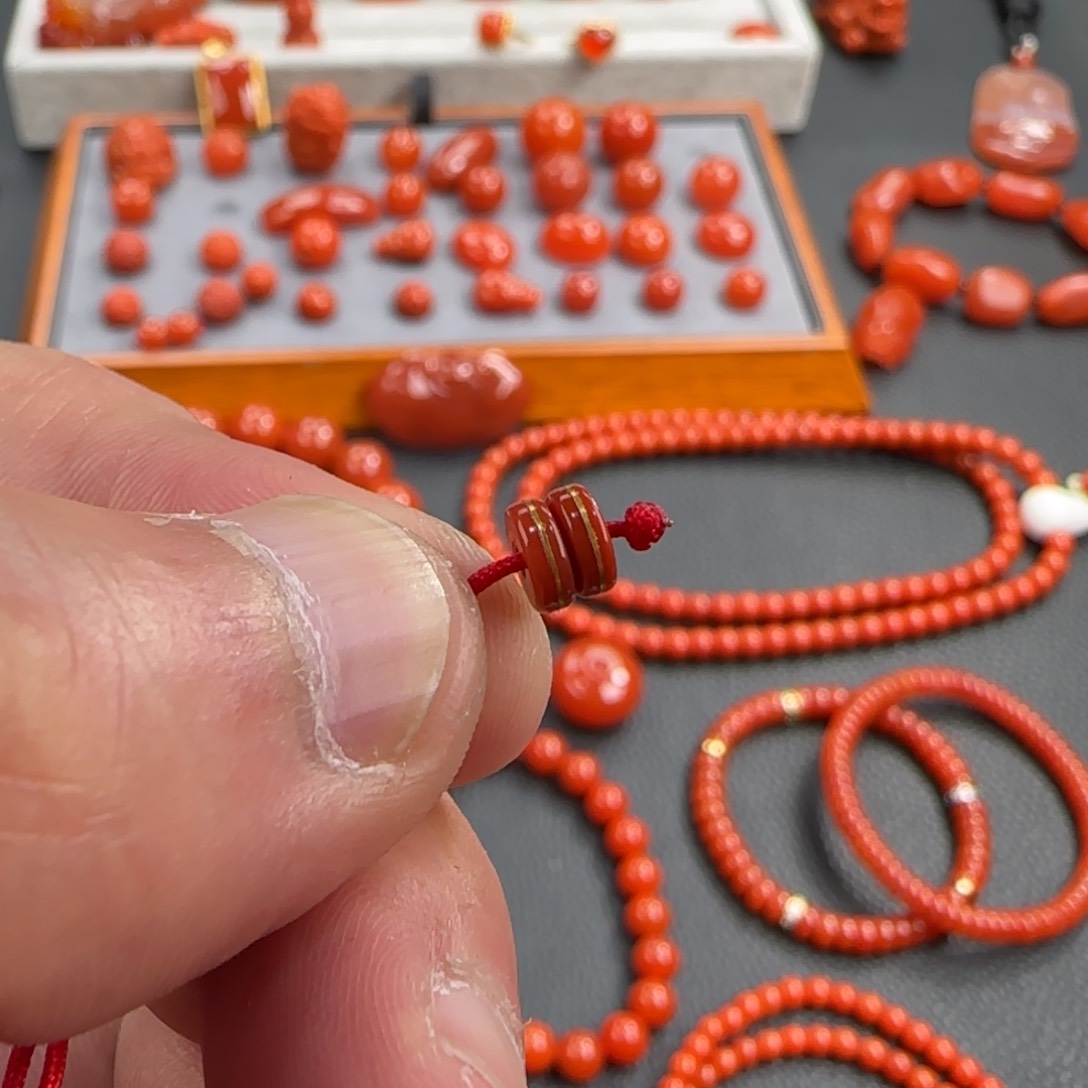 南红玛瑙手串未镶嵌
