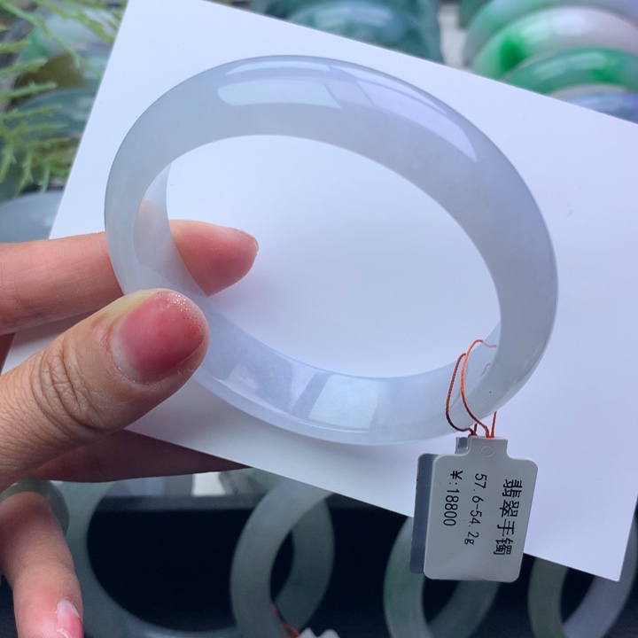 翡翠手镯未镶嵌天然翡翠手镯