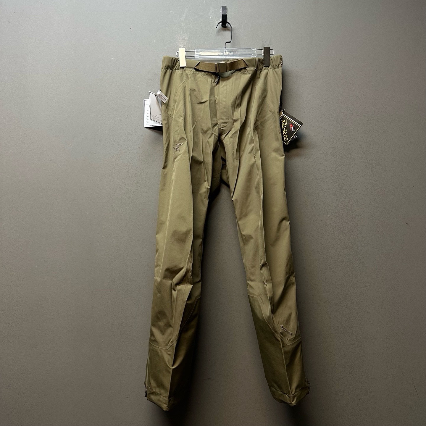 一口价 Arcteryx 始祖鸟/22227/军鸟 alpha pant lt 硬壳裤 全新