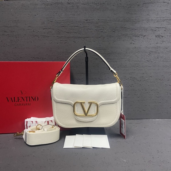 未使用/华伦天奴/市场价25500/包包/250314RN0042