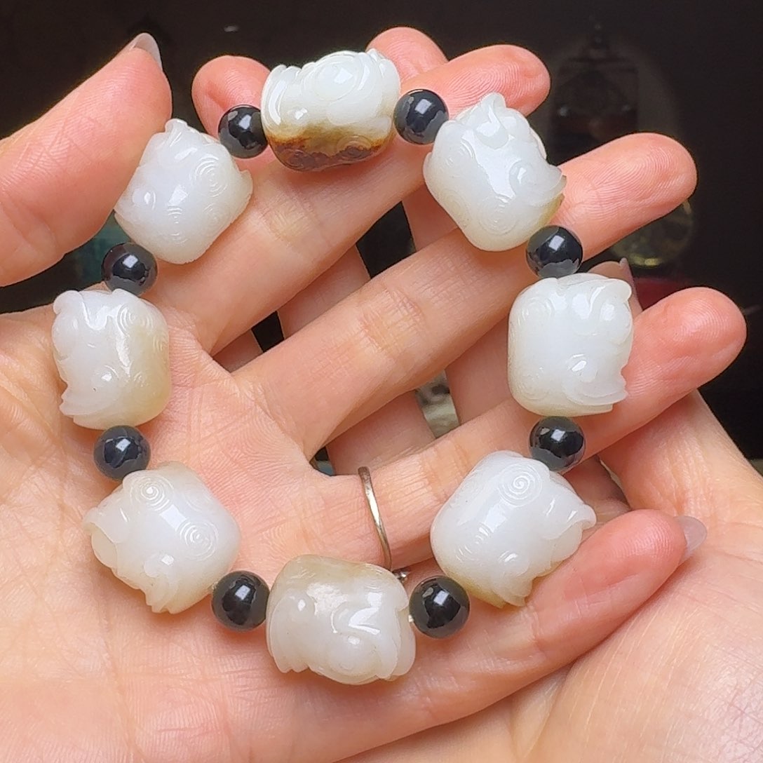 和田玉颈饰未镶嵌落**禅