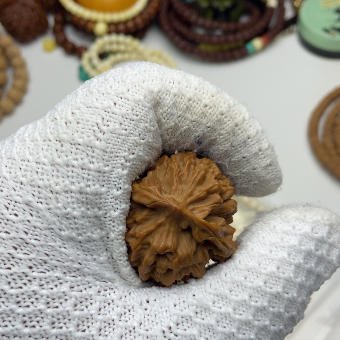 R***i吊坠文玩核桃核桃单定向Rust