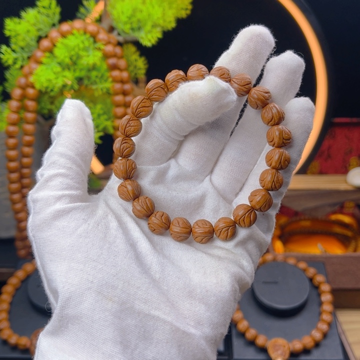 桃核吊坠常****赛野生桃核小龙纹1.0