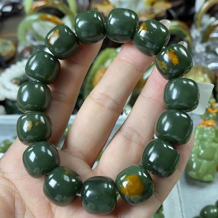 透闪石质玉手串未镶嵌爱*