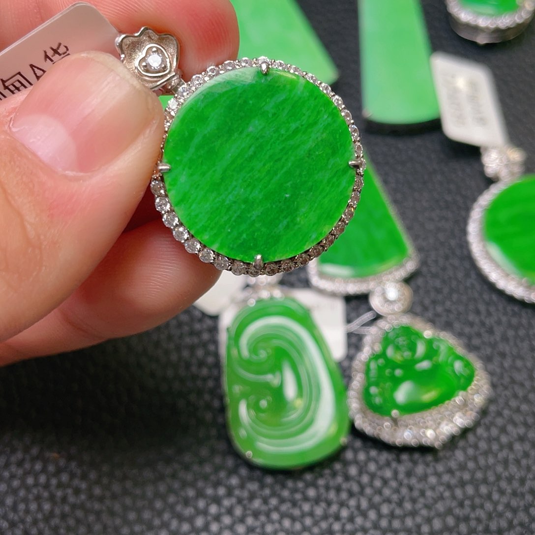 【闪购商品】翡翠吊坠(不含链)银S925镶嵌