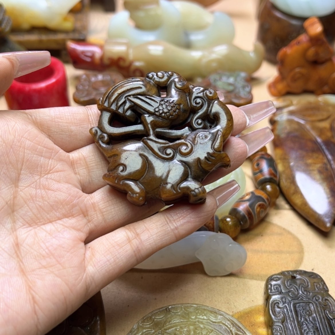 【闪购商品】蛇纹石玉颈饰未镶嵌