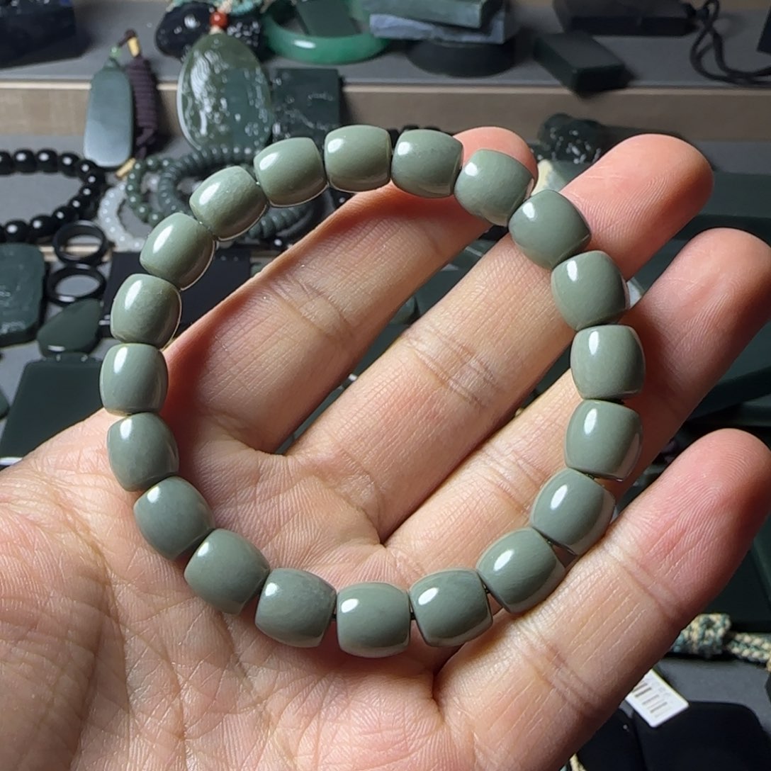 和田玉（青玉）手串未镶嵌
