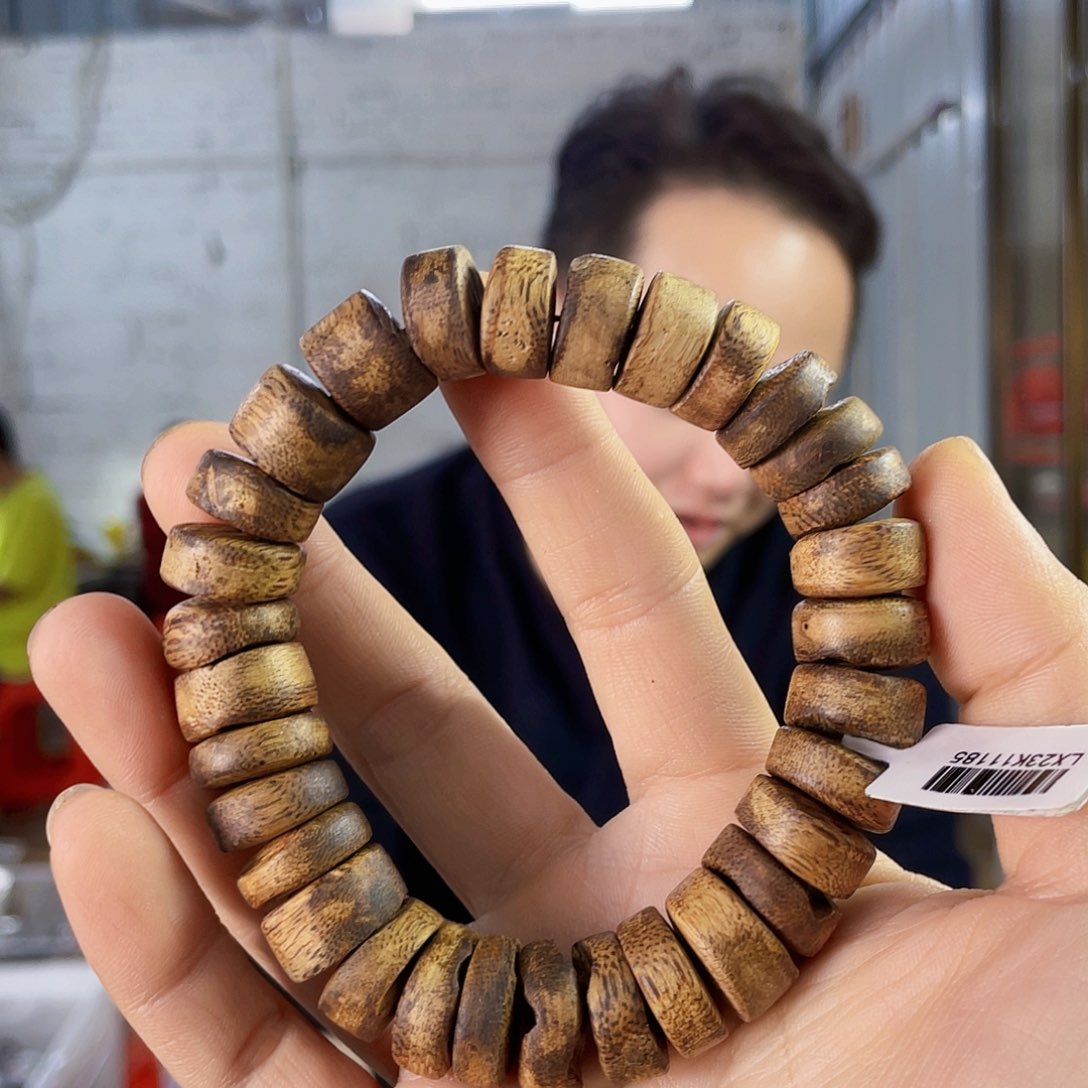 沉香手串野生绿棋片珠单圈1.5/21克多样性发一