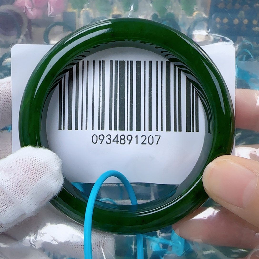 和田玉（碧玉）手镯未镶嵌5556