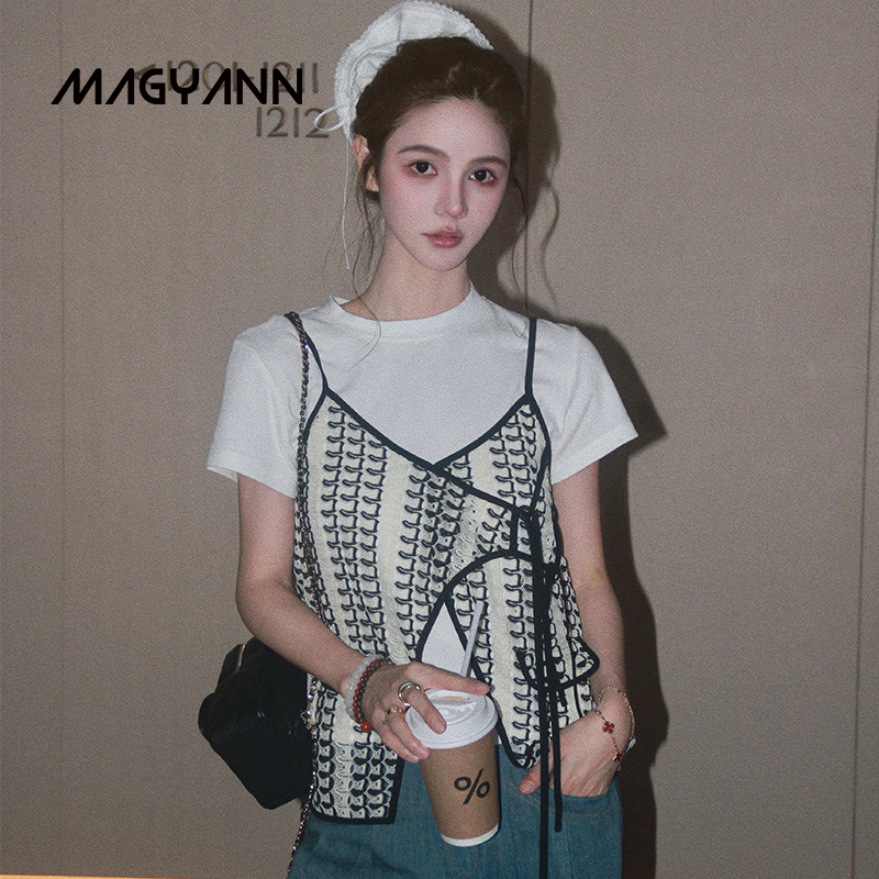 Magyann/昧宴镂空绑带背心+圆领简约T恤