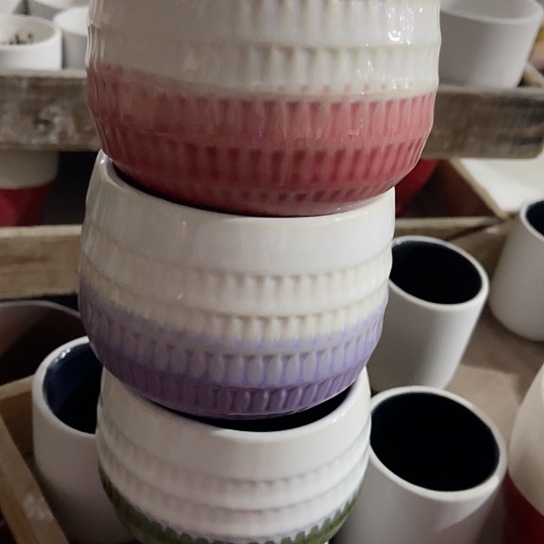 多肉绿植陶瓷花盆9.9包邮，有孔