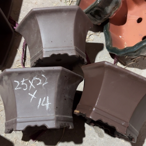 100/3。     25/22/14