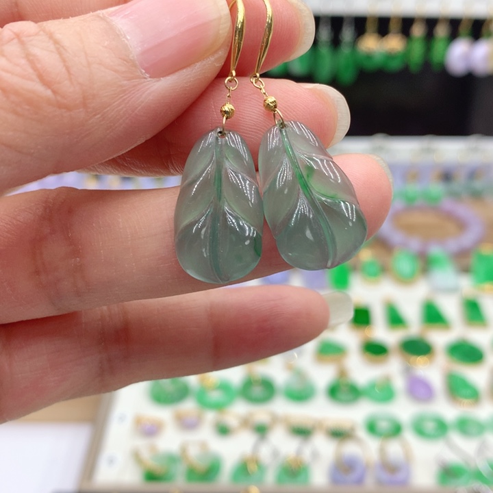 翡翠18K金镶嵌耳饰