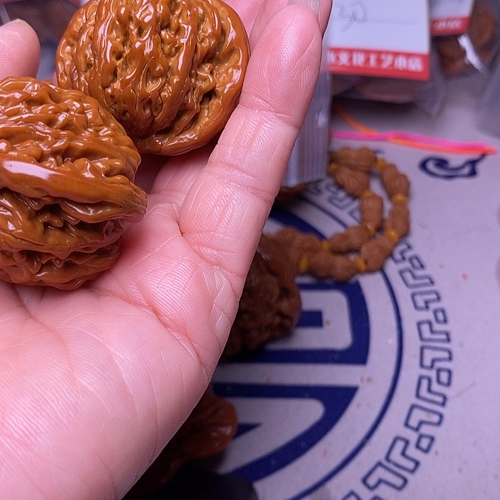 爷***们文玩核桃吊坠篓子