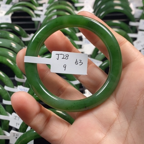 和田玉（碧玉）手镯未镶嵌