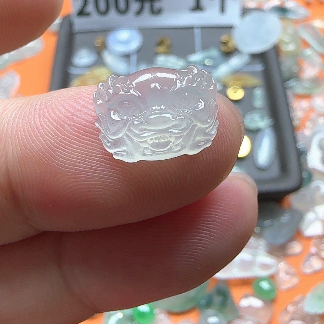 定制翡翠未镶嵌翡翠