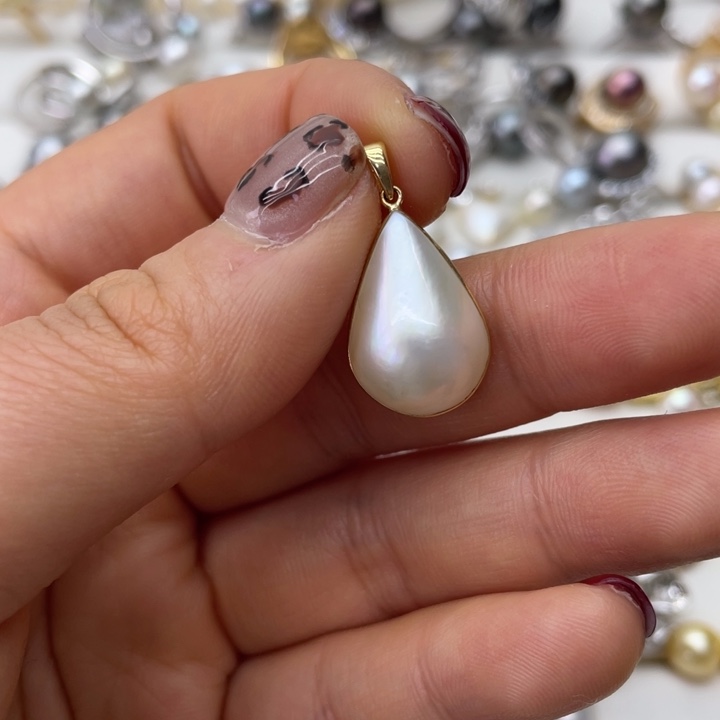 拼合珍珠（马贝珠）吊坠(不含链)18K金镶嵌