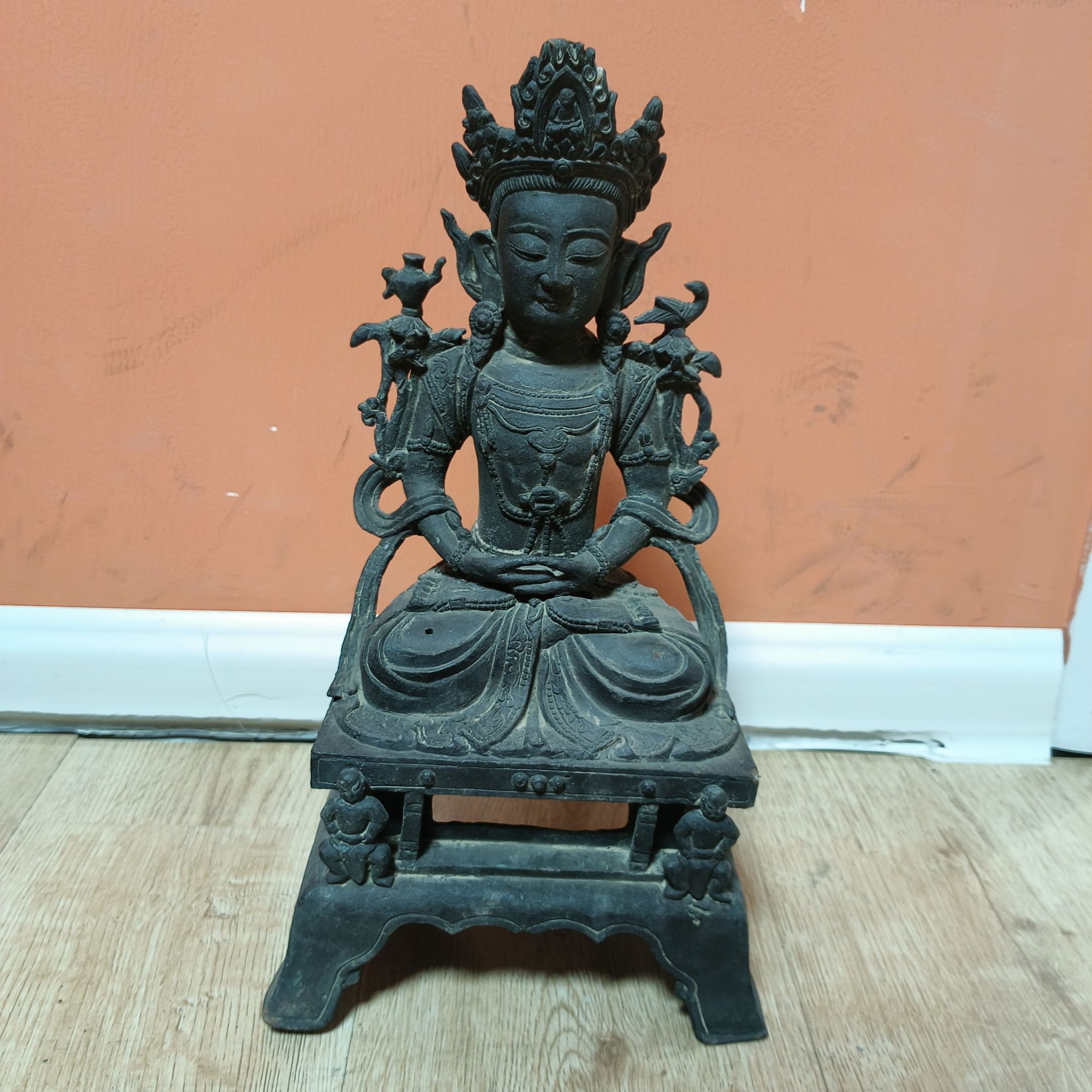 清 铜自在观音像
