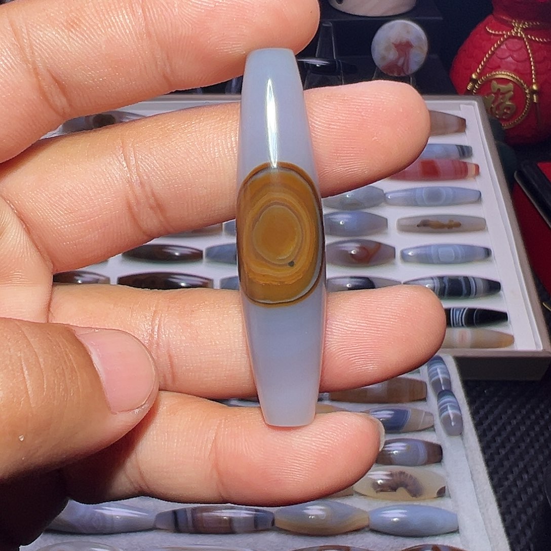 玛瑙/玉髓颈饰合金