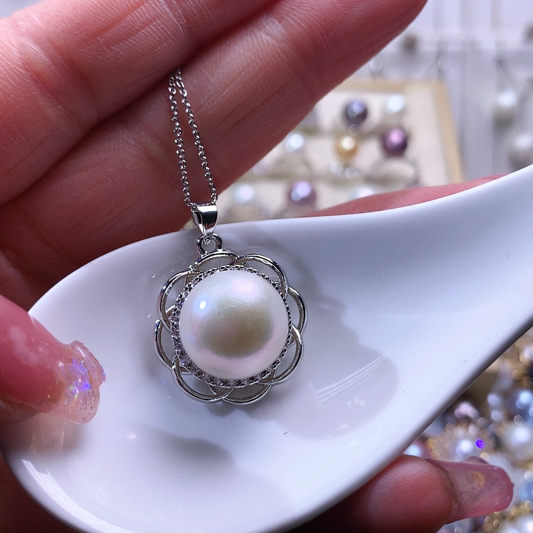 淡水珍珠吊坠(赠链)合金