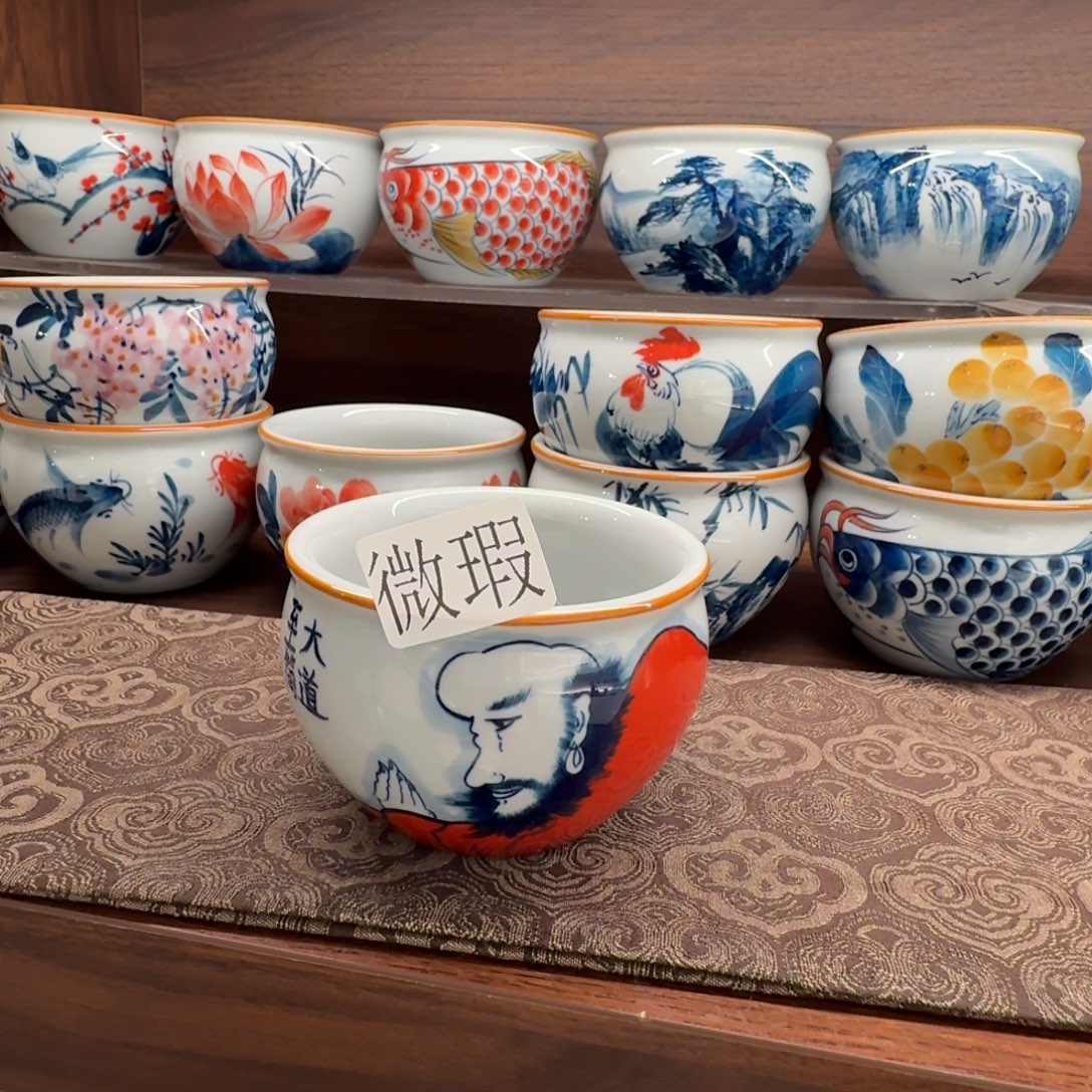 釉下手绘茶具微瑕