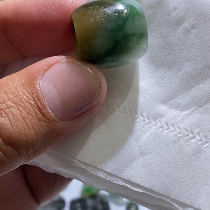 未镶嵌定制翡翠毛货