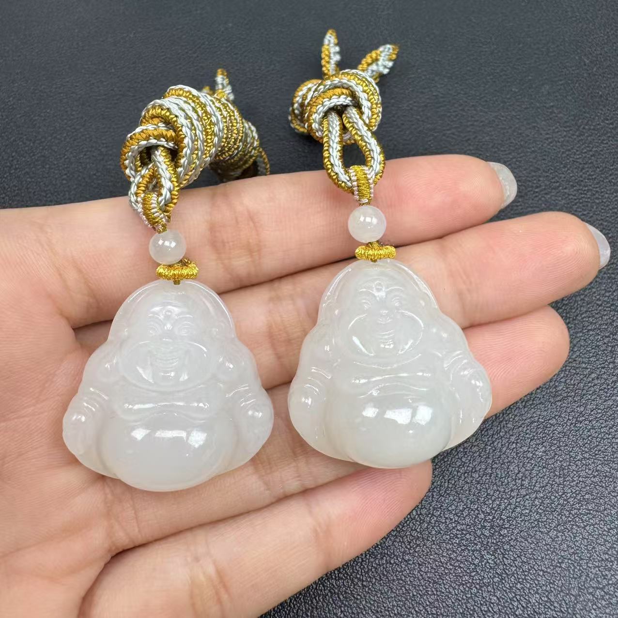 【玉经纶】47669/Q28-和田玉佛公吊坠-多样性发其一