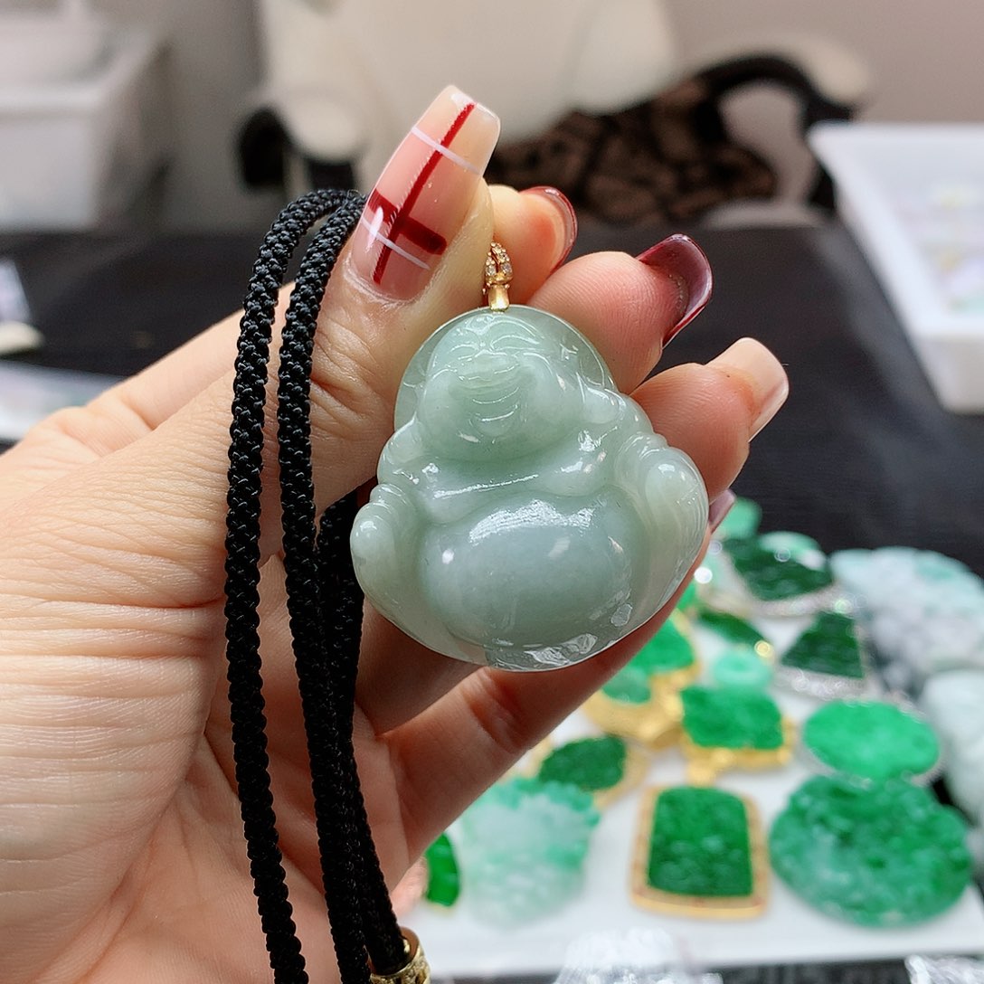 【闪购商品】翡翠吊坠(赠链)合金