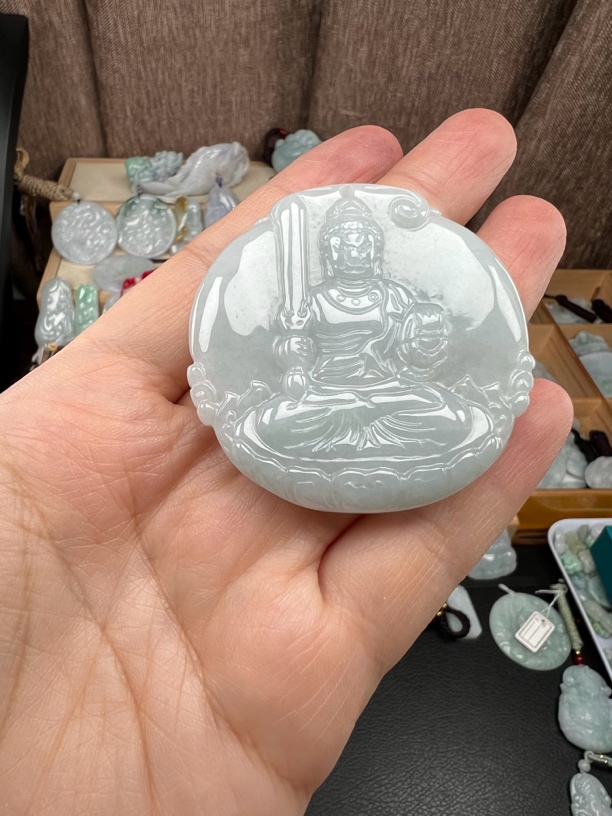 天然翡翠A货不动明王菩萨